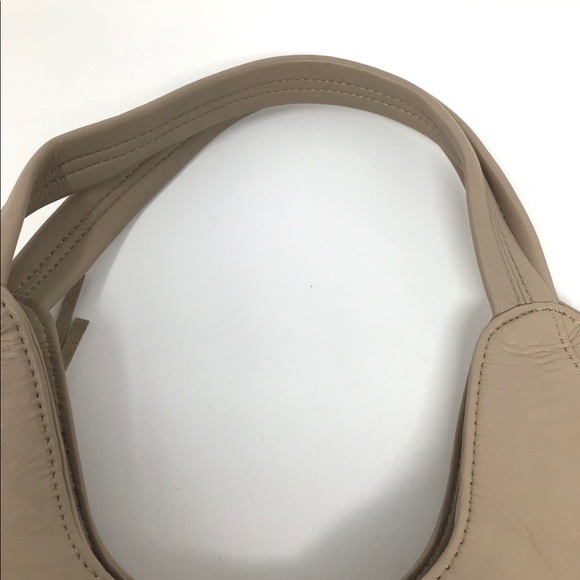 SALE❗️BOHO CHIC TASSELED LEATHER BAG/TOTE - Picture 13 of 16